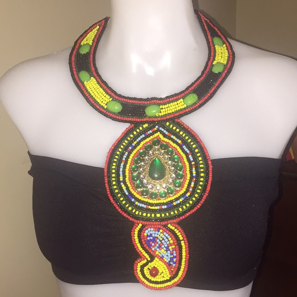 Ethnic Bib Necklace w/ Earrings